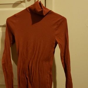 Hollister medium turtle neck